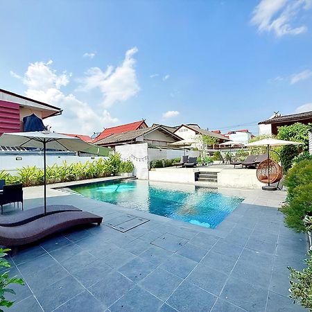 The White House Rachamankha เดอะ ไวท์เฮ้าส์ ราชมรรคา Hostel Chiang Mai Exterior photo