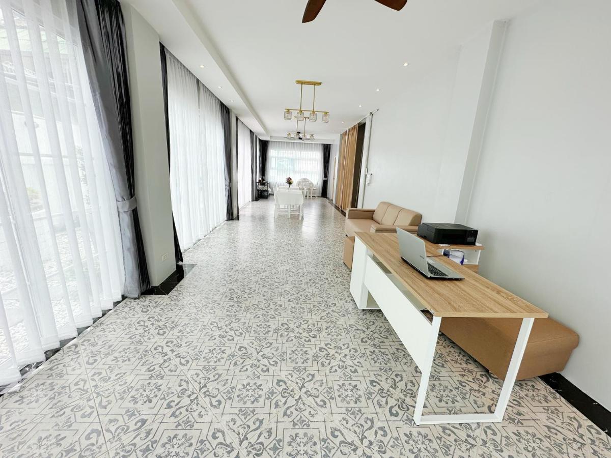 The White House Rachamankha เดอะ ไวท์เฮ้าส์ ราชมรรคา Hostel Chiang Mai Exterior photo