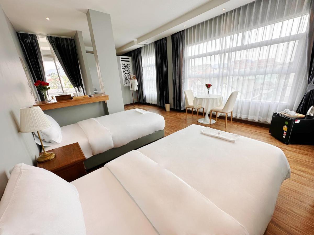 The White House Rachamankha เดอะ ไวท์เฮ้าส์ ราชมรรคา Hostel Chiang Mai Exterior photo